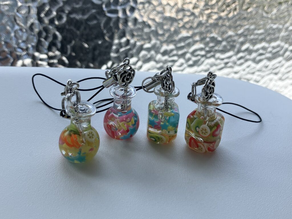 作成したレジンキーホルダー